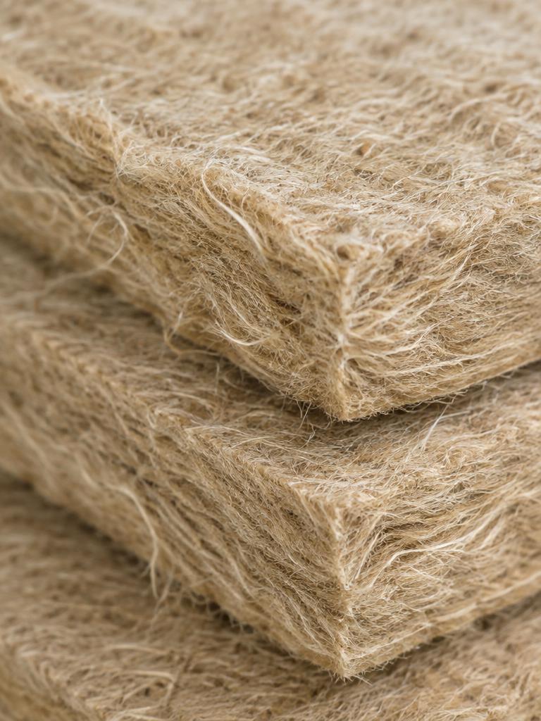 Vlas: beige isolatiematten van vlasvezels